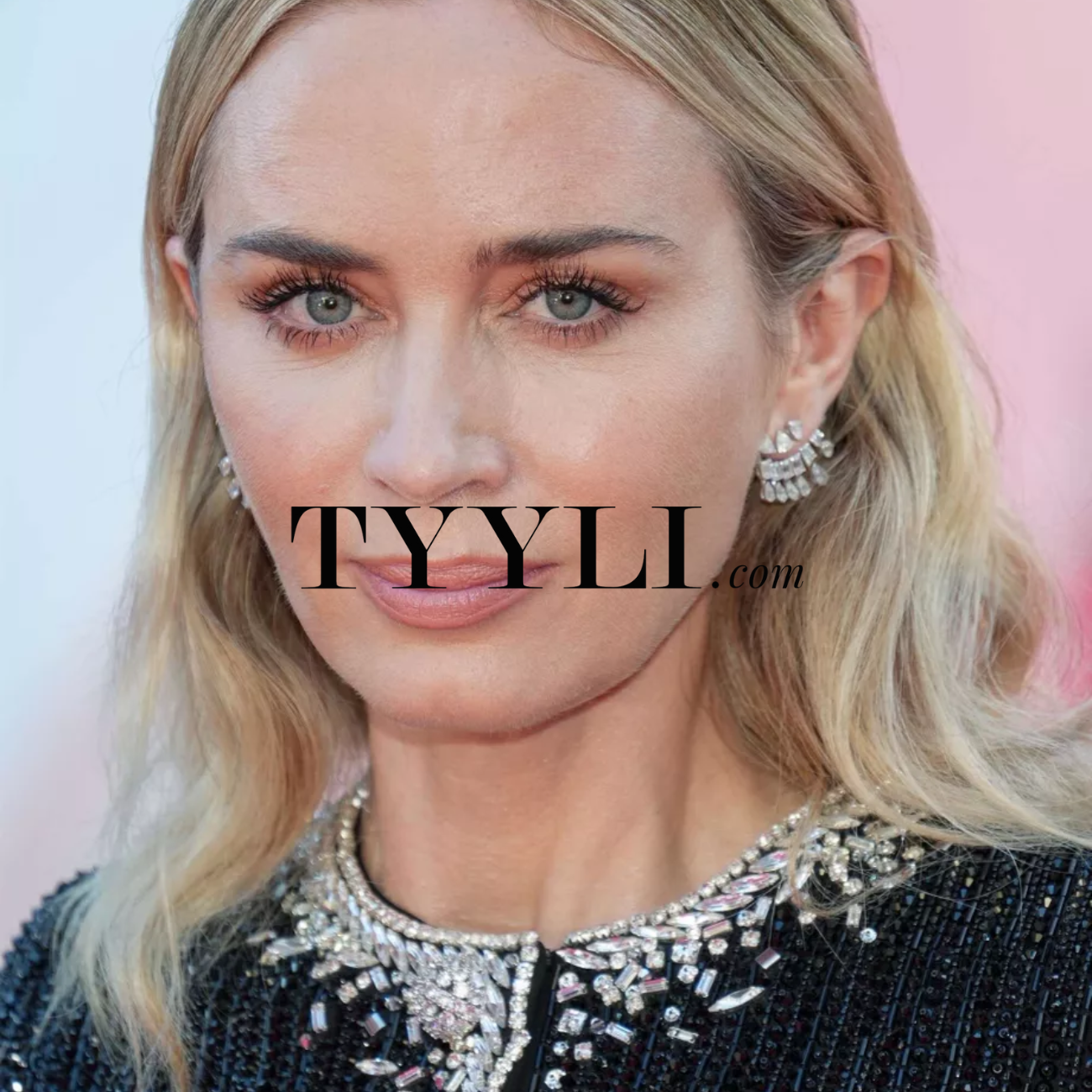Tyyli: This trendy make-up flatters women over forty